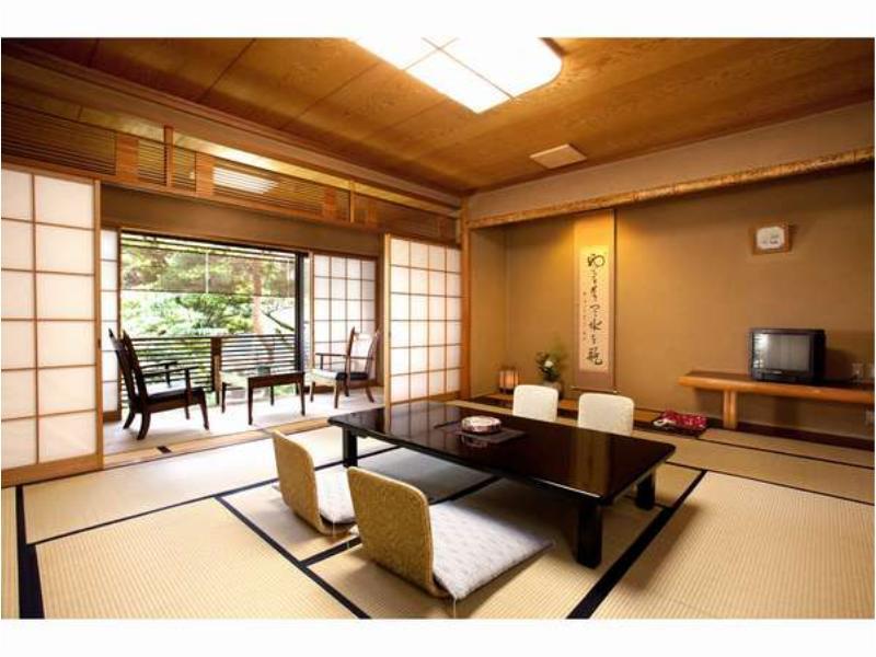 Atami Onsen Yamaki Ryokan Eksteriør bilde